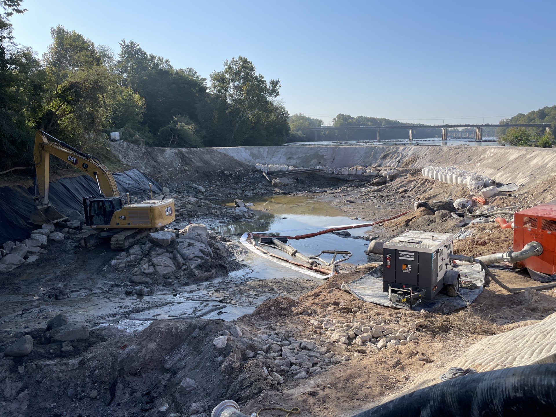photo of completion of cofferdam removal on Congaree River image